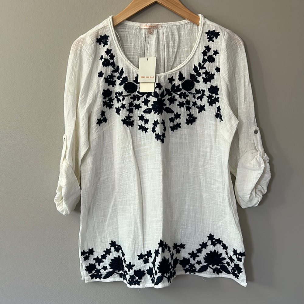 Skies are Blue Cotton Embroidered Top Sz L NWT
